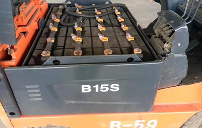 威海叉車(chē)蓄電池.jpg 威海叉車(chē)蓄電池.jpg